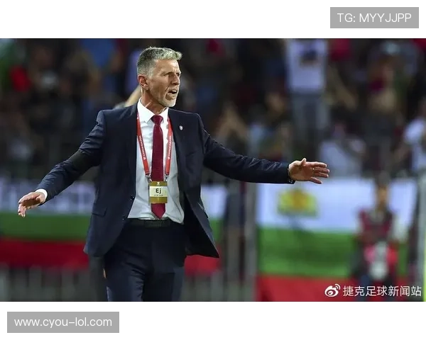 捷克足球队历史上十大传奇球星风采展示